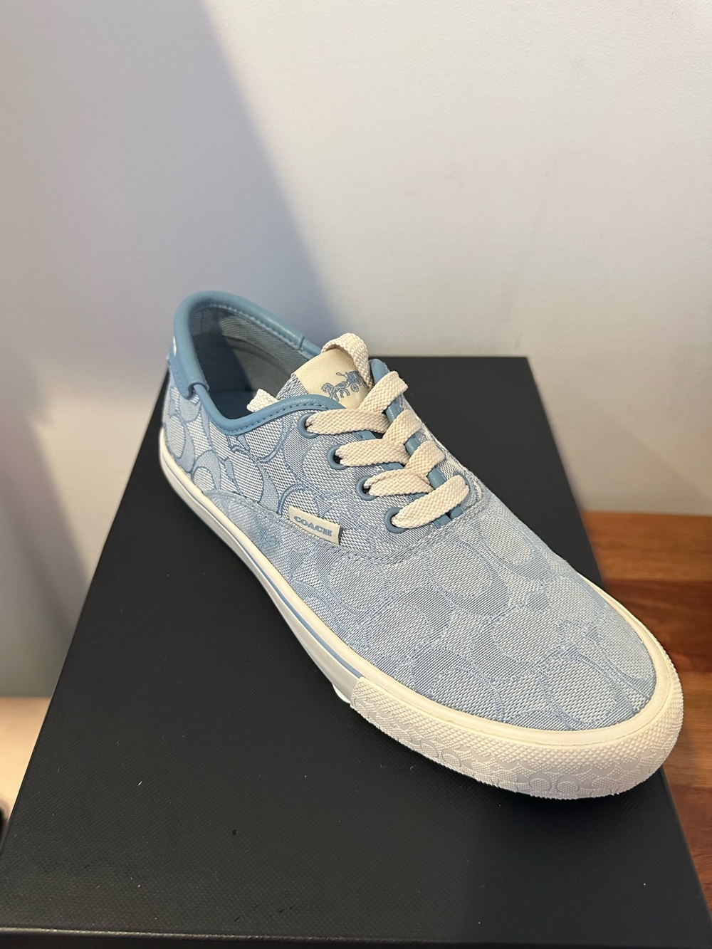 Coach Citysole Skate Periwinkle Sneaker with Signature CC Design & Box 6